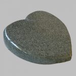 zdjęcie serce z kamienia