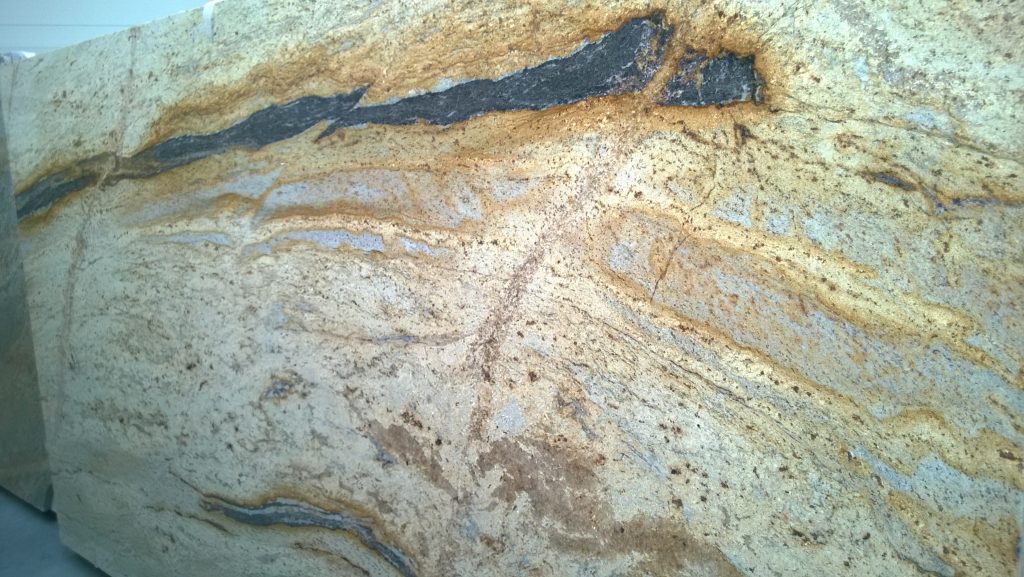 GRANIT COLONIAL GOLD